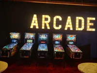 Photo of The Wall XLstores by pinballhendrik.